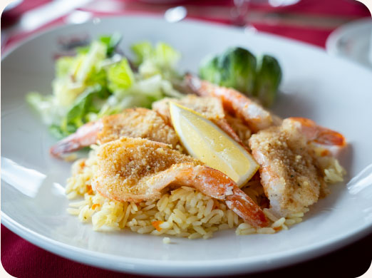 Assiette de riz et de crevette au restaurant de la pourvoirie Au Pays de Réal Massé