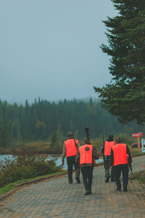 Groupe de chasseurs aux faisans la Roue du Roi à la pourvoirie Au Pays de Réal Massé